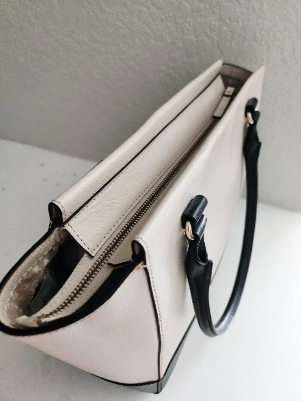 Like New Kate Spade NY Cream & Black Leather Tote Bag